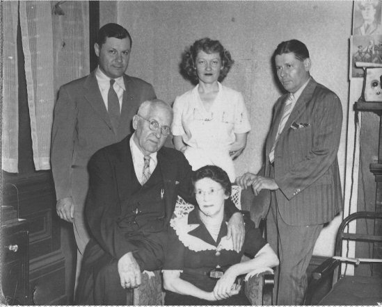 Bill Truitt with his brother, sister-in-law, and parents